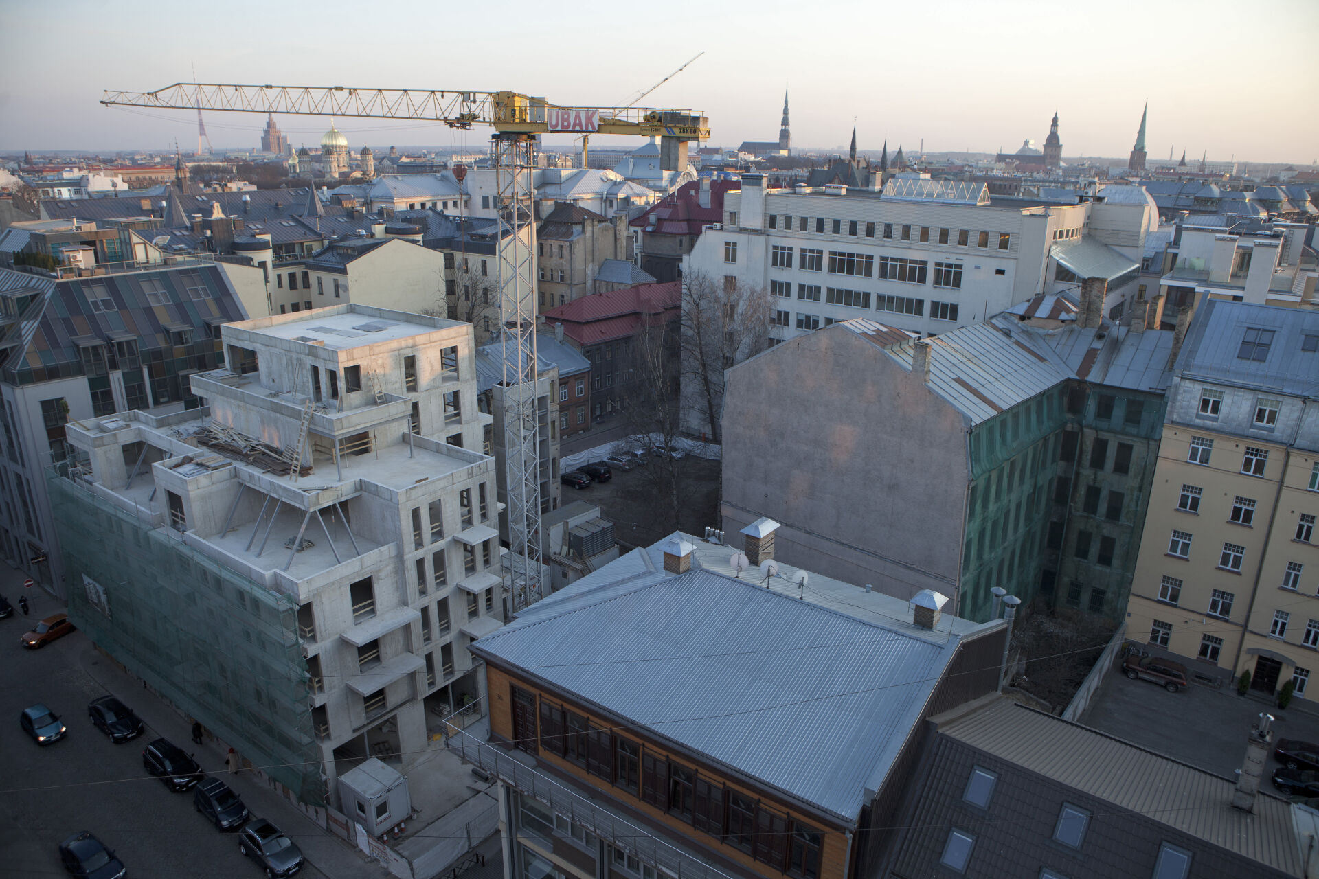 Daudzdzīvokļu dzīvojamo ēku jaunbūve un ēkas rekonstrukcija Jeruzalemes ielā, Rīgā